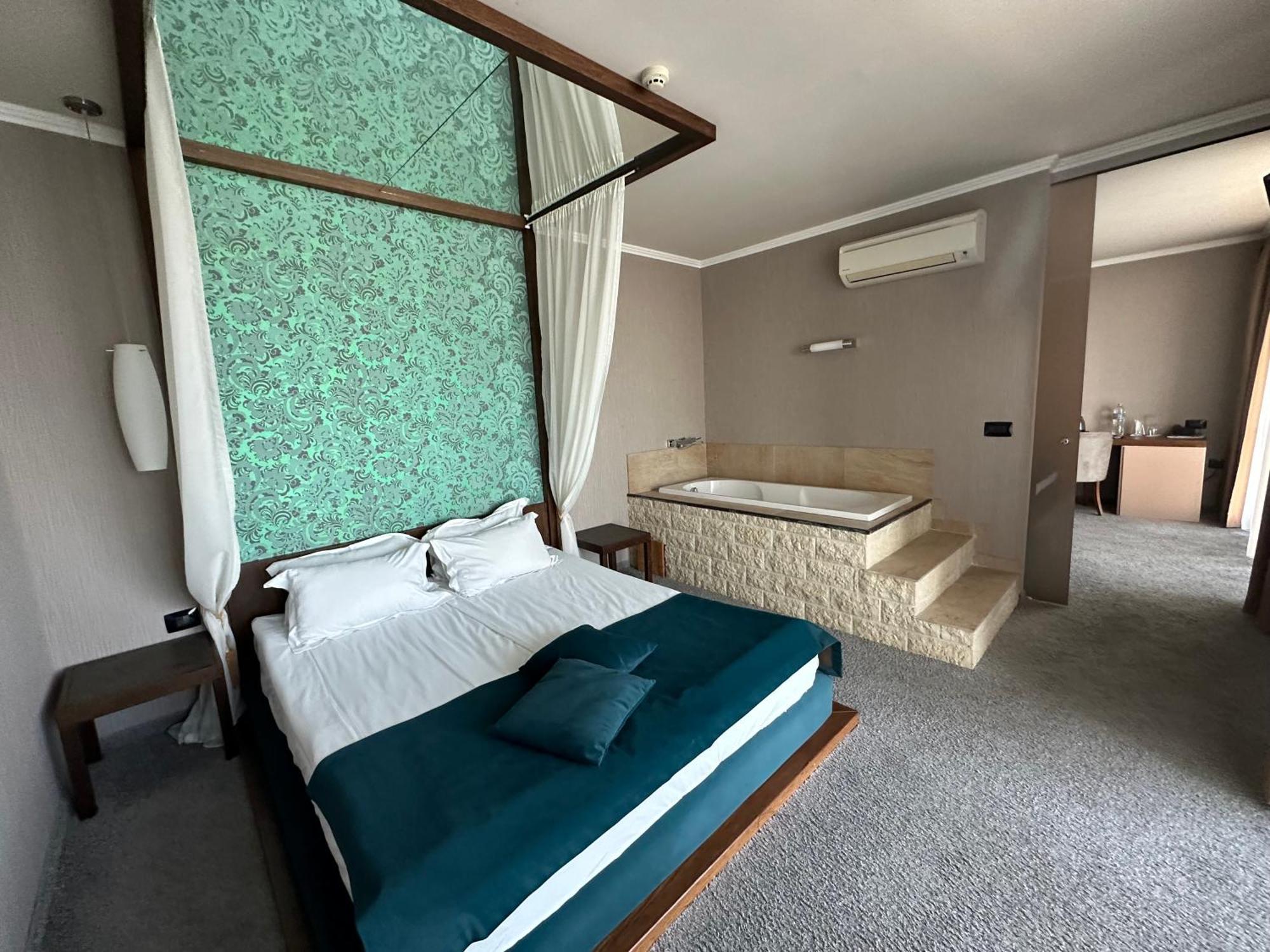 Regina Maria Spa Design Hotel بالشيك المظهر الخارجي الصورة